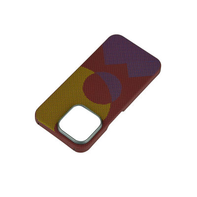 Custodia per telefono in fibra di carbonio aramidica con motivo personalizzato di lusso per iPhone 16 Pro Max con spessore di 0,8 mm e peso di 16 g